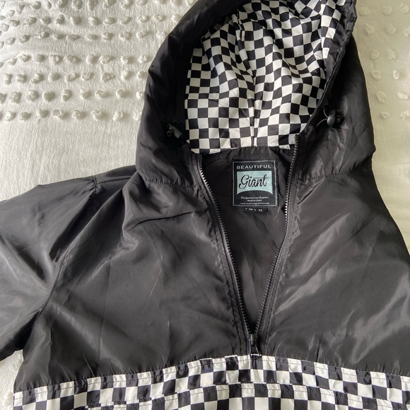 Beautiful Giant Black and Checkered Windbreaker - Picture 5 of 11
